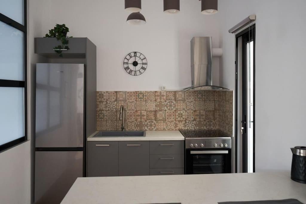 The Sunny House Athene
